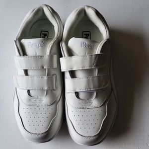 Propet Life Walker Strap Women’s Walking Shoe White  9 ( Med) Leather W3902